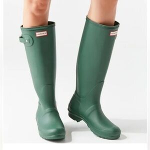 Hunter Women's Classic Green Rain Boots